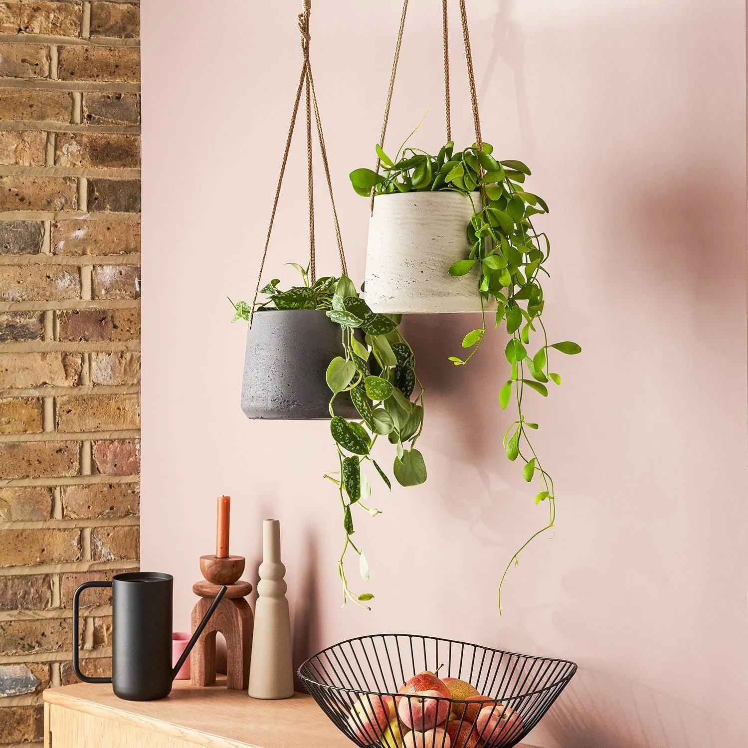 Clay hanging pot